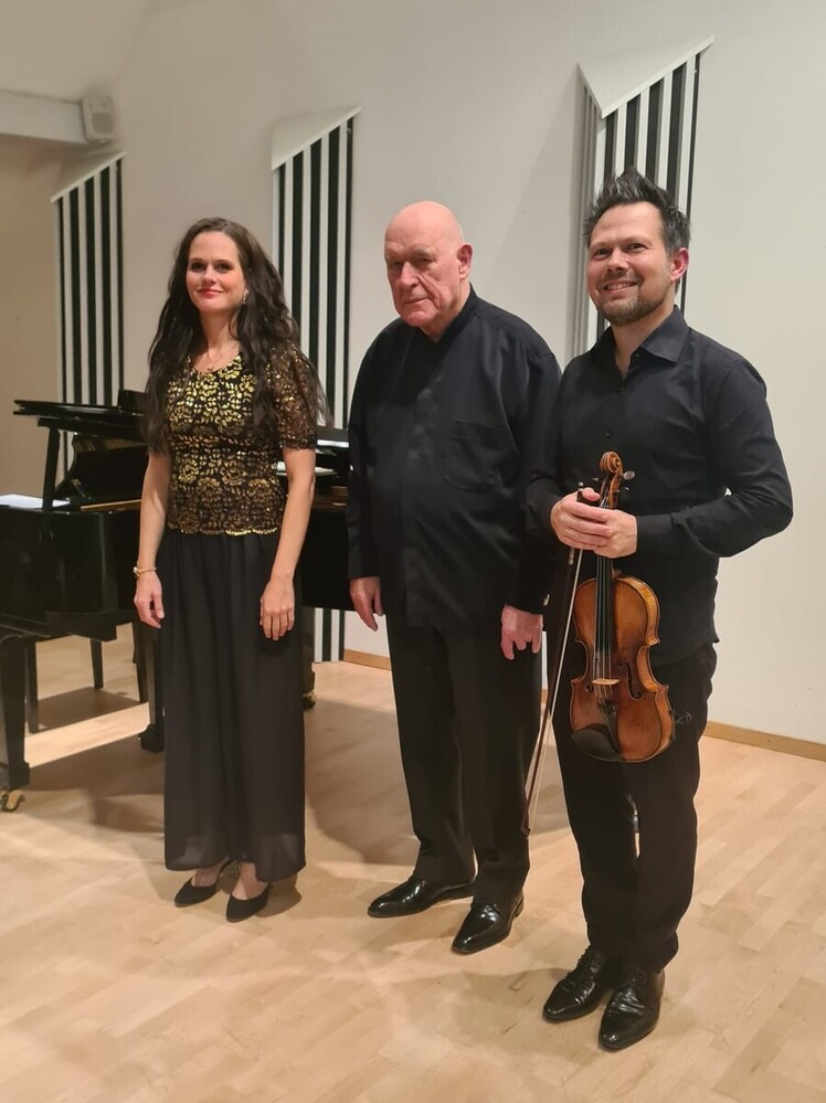 G.Wyss, L.Renaud, F.Froshhammer